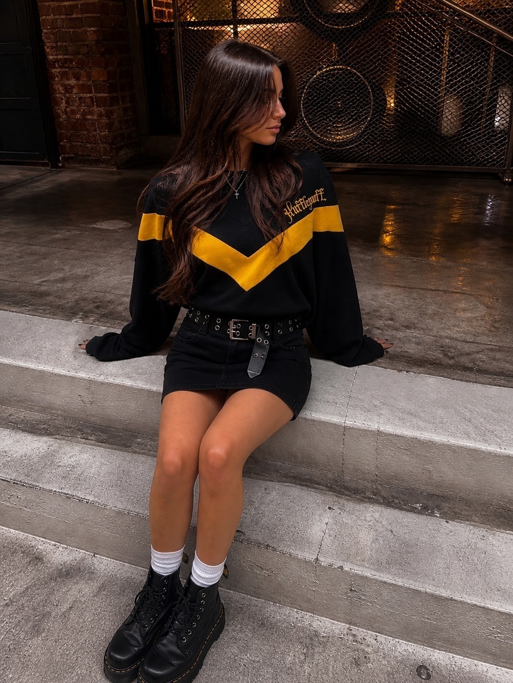 Harry Potter Hufflepuff Oversized Crewneck Lightweight Sweater - Picture 1 of 5